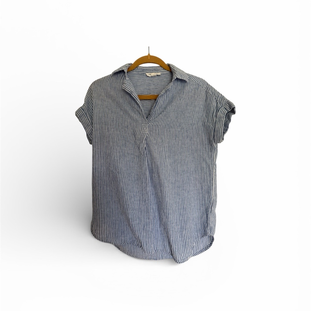 Beachlounge Blue and White Striped Collared V Neck Shirt XS‎